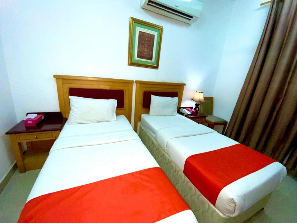 Savoy Inn Hotel Apartments Маскат Экстерьер фото