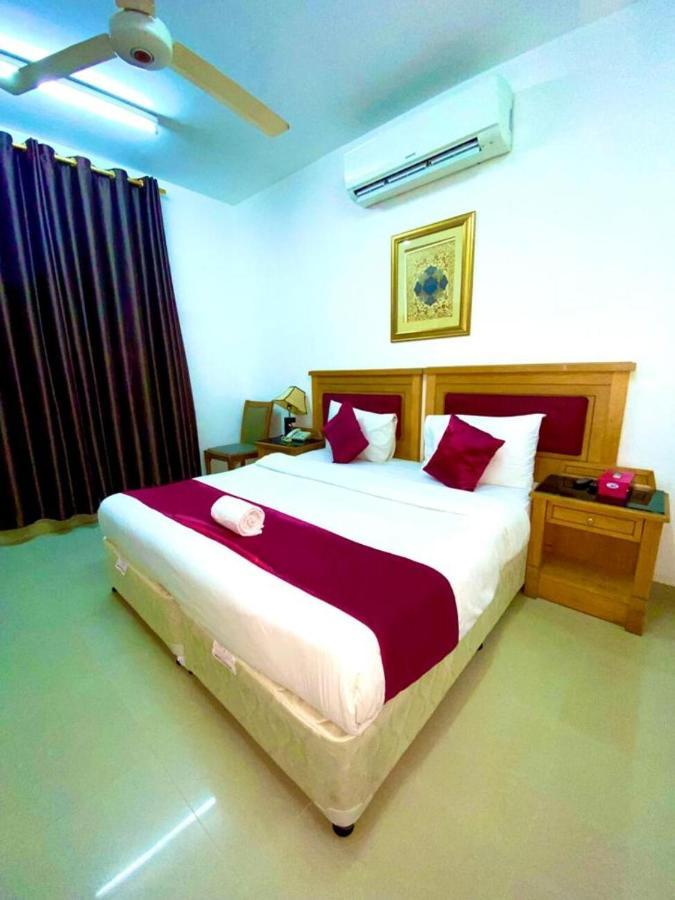 Savoy Inn Hotel Apartments Маскат Экстерьер фото