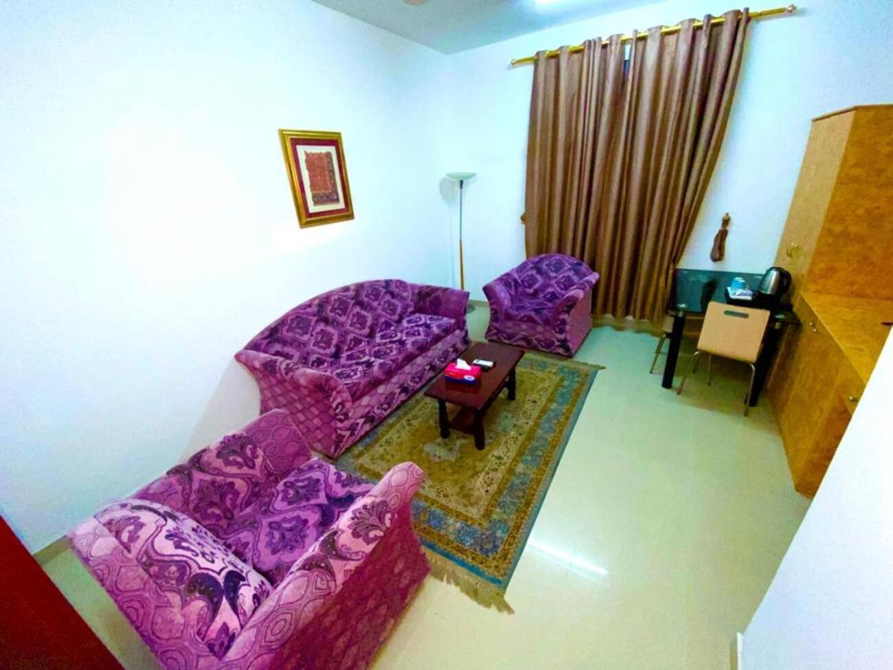 Savoy Inn Hotel Apartments Маскат Экстерьер фото